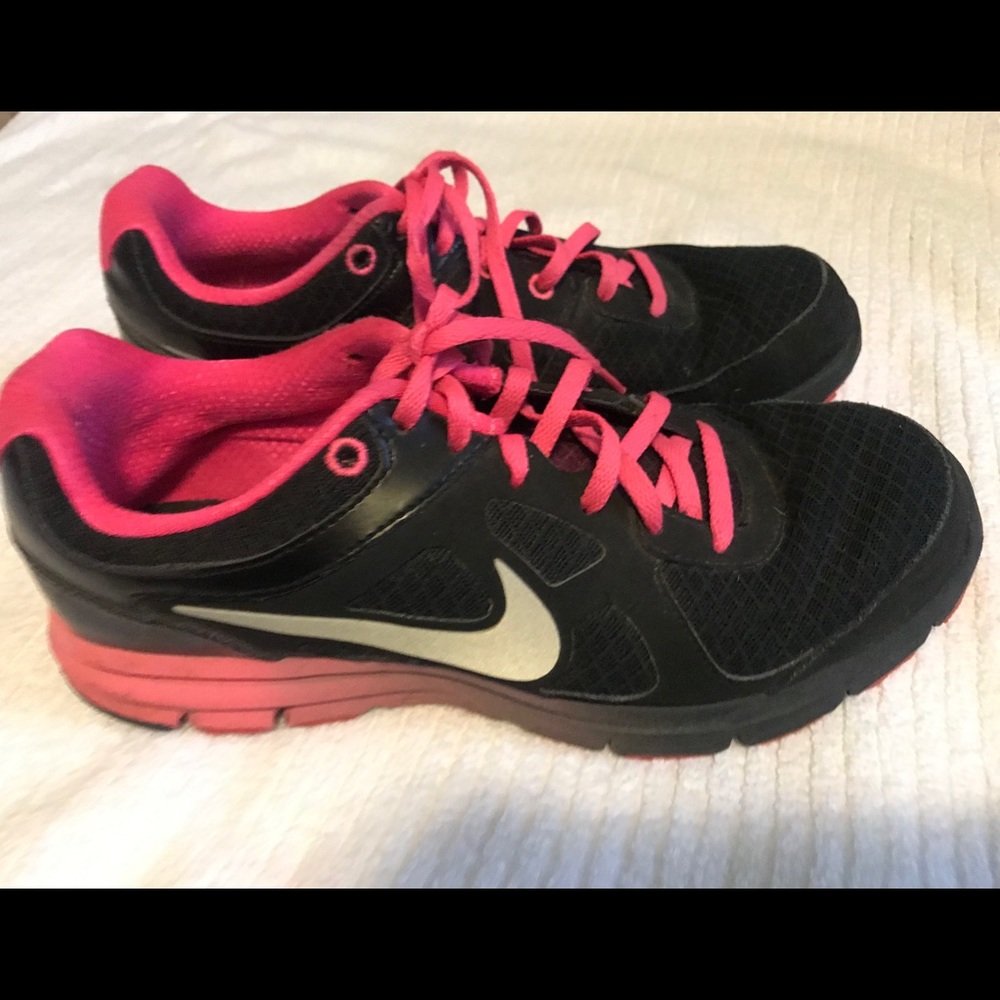 Women’s Nike shoes